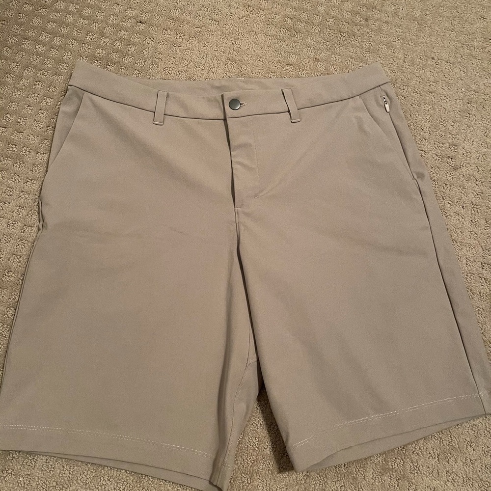 Men’s Lululemon dress shorts